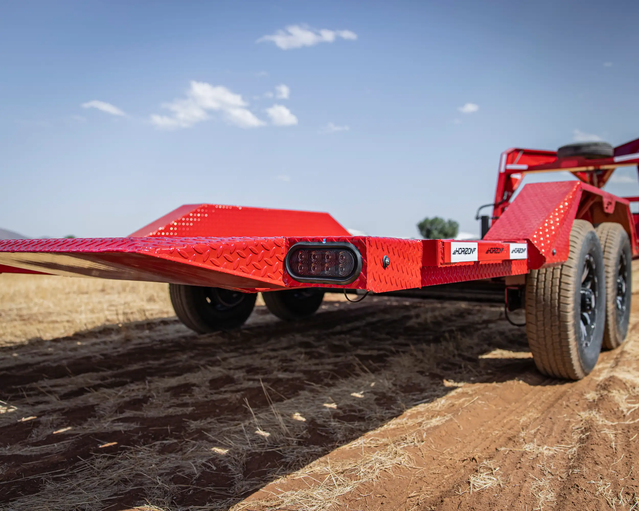 horizon trailers img